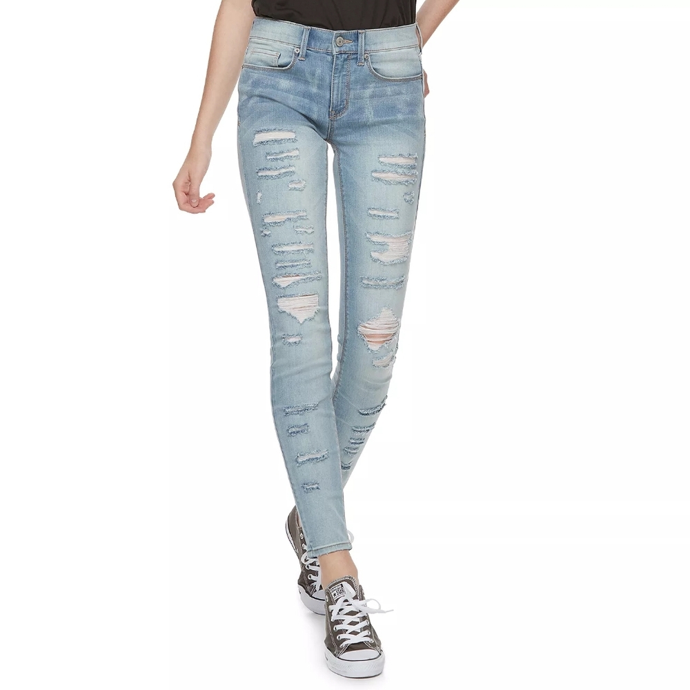Mudd Distressed Light Blue Low Rise Skinny Jeans Size 9 Denim NWOT